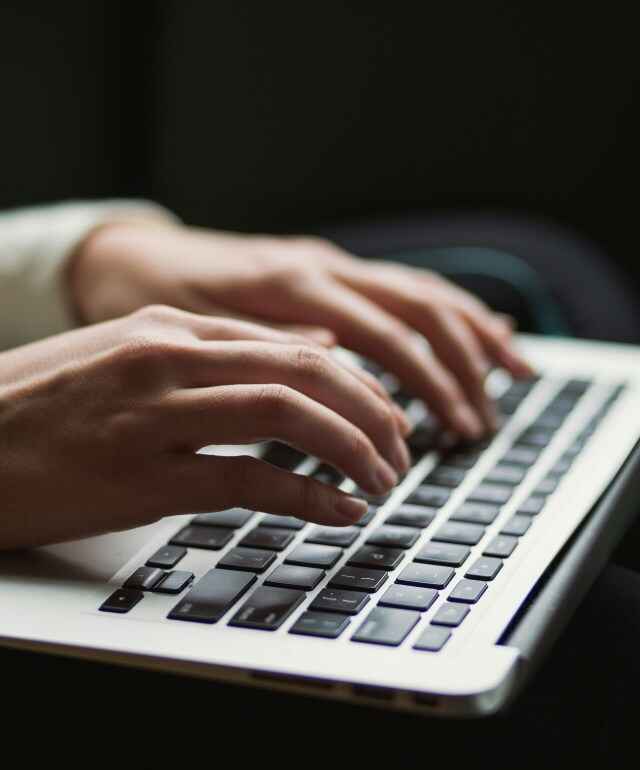 kaitlyn-baker-vZJdYl5JVXY-unsplash-640x770